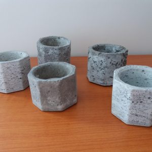 Kézműves beton gyertyatartó